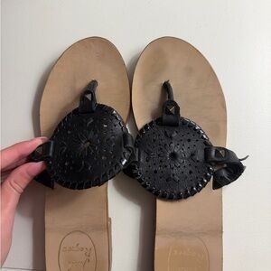 Black Leather Circle-Accent Women's Sandals